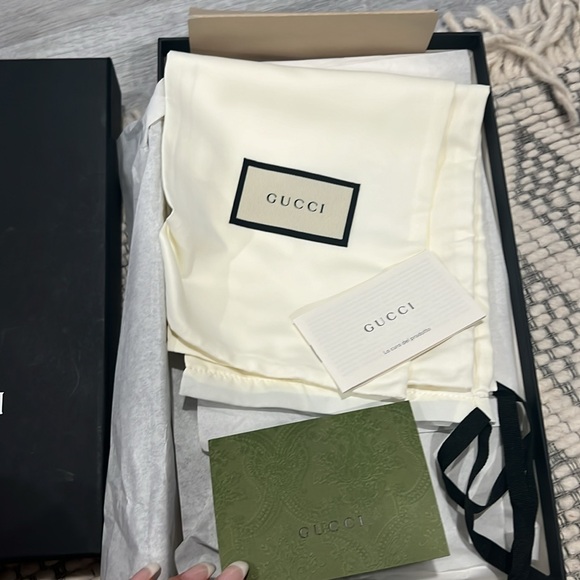 Gucci - Picture 4 of 4